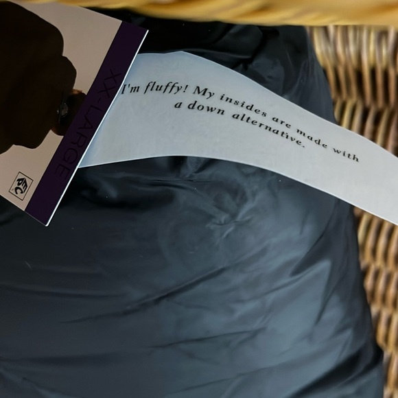 BCBG Nylon Short Quilted Puffer Jacket w Detachable Hood Windproof Water Resist - Picture 11 of 13